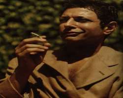 Jeff Goldblum smoking